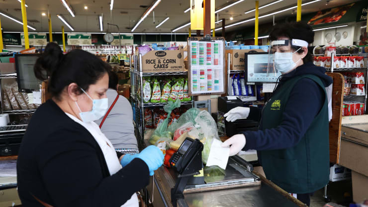 How to protect yourself from coronavirus at the grocery store?
